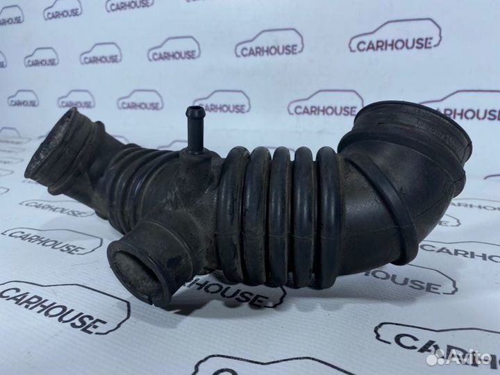 Патрубок воздушного фильтра Mitsubishi Lancer 10