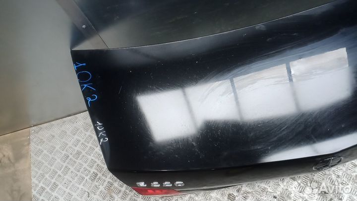 Крышка багажника Mercedes-Benz E-Class