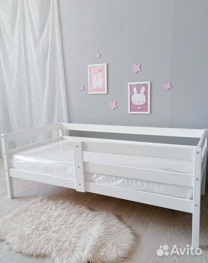 Двухъярусная кровать