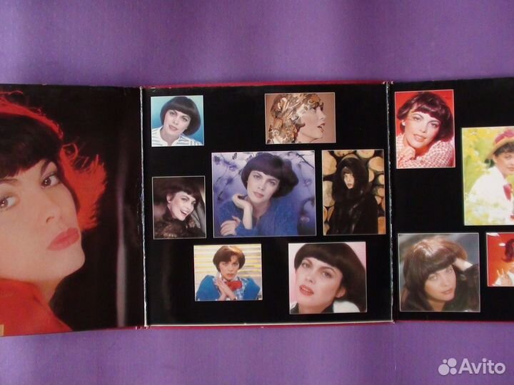 1- Mireille Mathieu. 2 - Elvis Presley