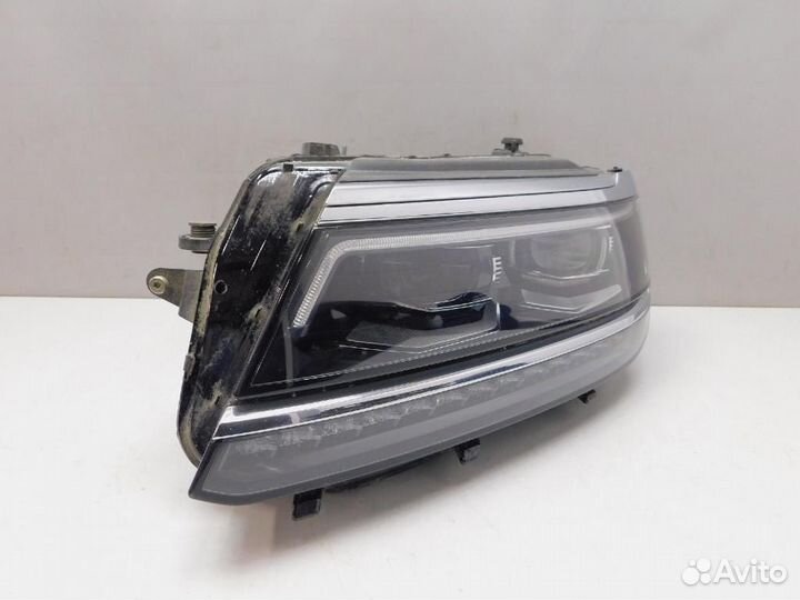 Фара левая Volkswagen Tiguan