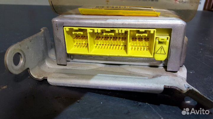 Блок управления airbag Subaru Impreza Wrx GD EJ205