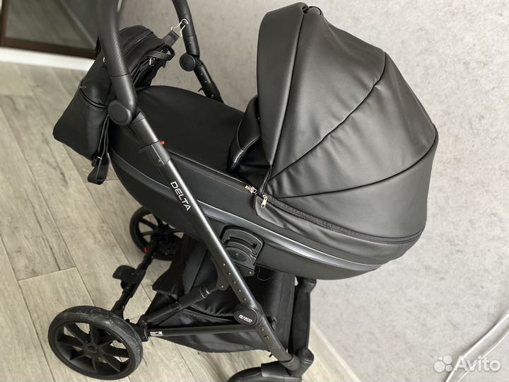 Детская коляска Riko Basic Delta 3в1