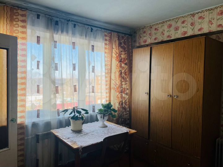 3-к. квартира, 48 м², 4/5 эт.