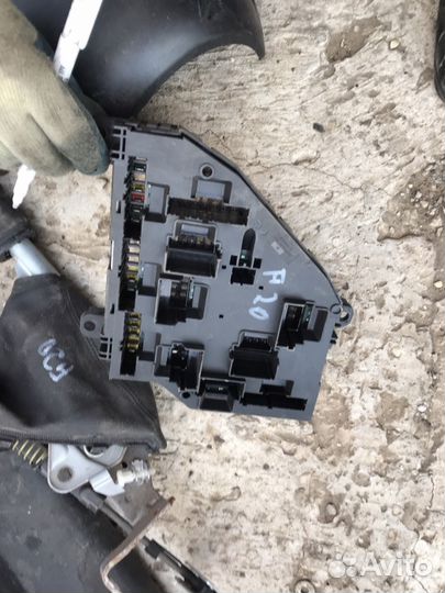 Блок предохранителей Бмв f20