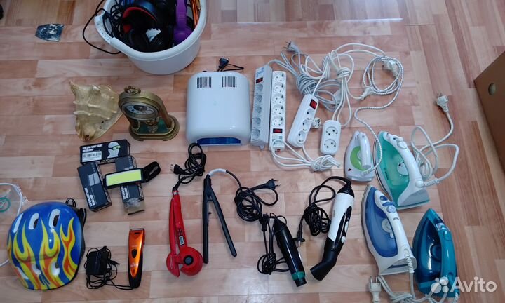 Фен для волос, плойка, щепцы, утюг