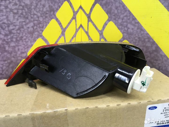 Фонарь задний противотуманный правый Ford EcoSport