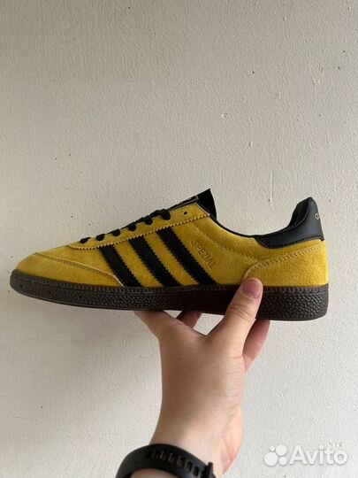 Кроссовки adidas spezial moscow hamburg yellow