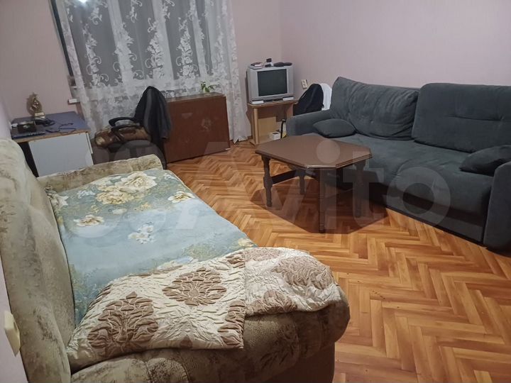 2-к. квартира, 62 м², 3/10 эт.