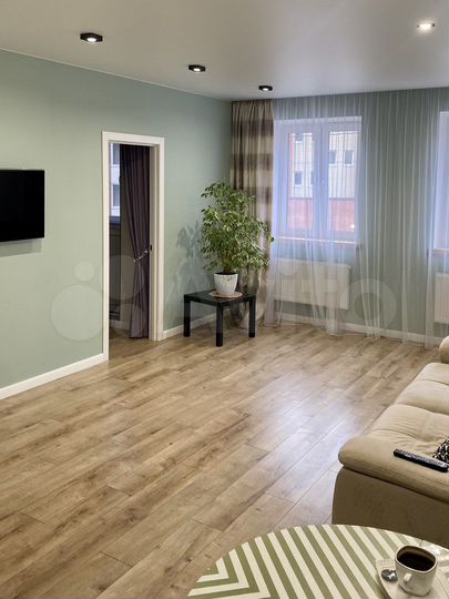 2-к. квартира, 54 м², 2/4 эт.