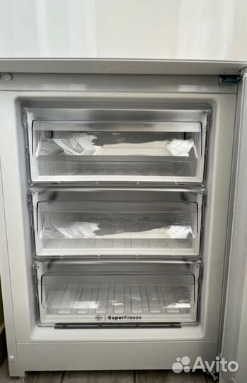 Холодильник Indesit ITR 4200W (No Frost)