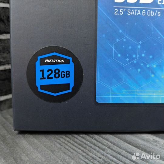 SSD накопитель Hikvision e100 128Gb
