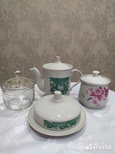 Чайник заварочный и маслёнка