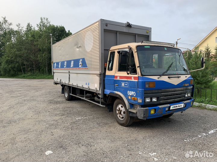 Nissan Diesel Condor, 1991