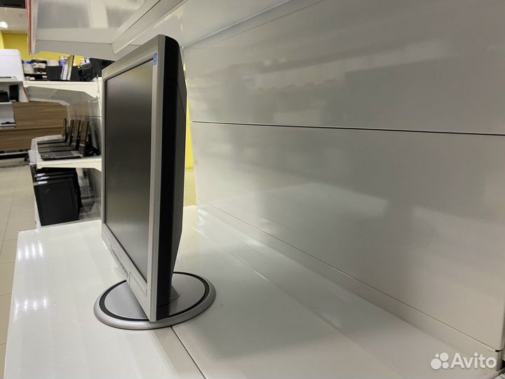 Монитор Philips 170S