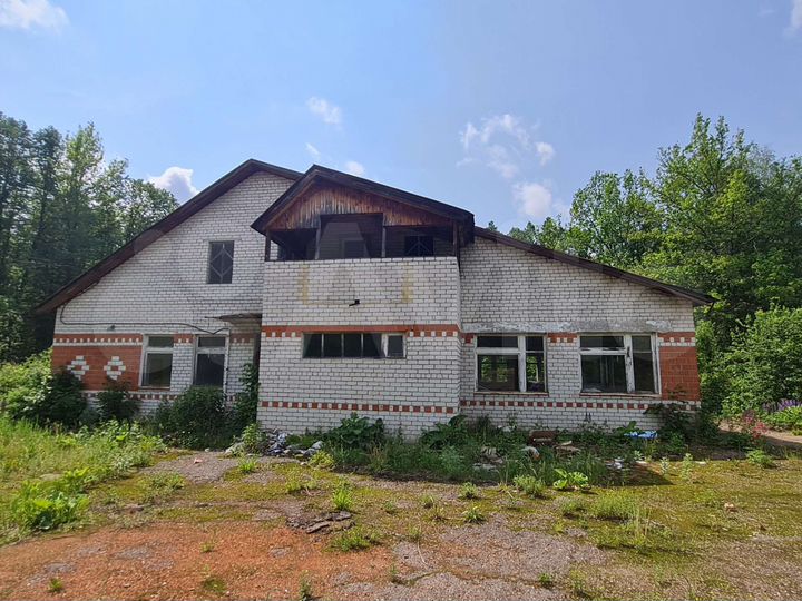 Здание, 310 м²