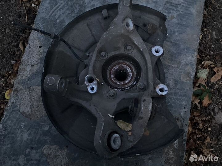 Поворотный кулак w212 задний правый