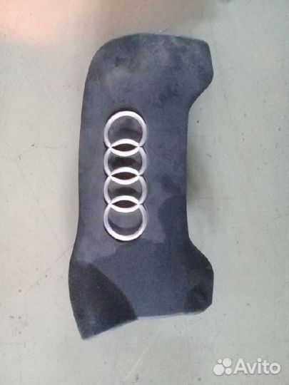 Декоративная крышка двс 06C103931D Audi A4 A4 B6 8