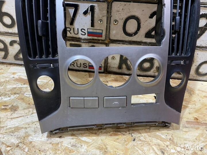 Накладка на торпедо Hyundai H-1 D4BH 2009