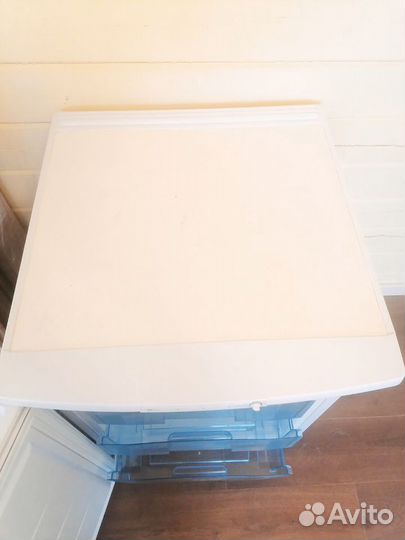 Морозильная камера бирюса 14