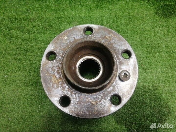 Ступица задняя правая Bmw 5-Series F10 N20B20A