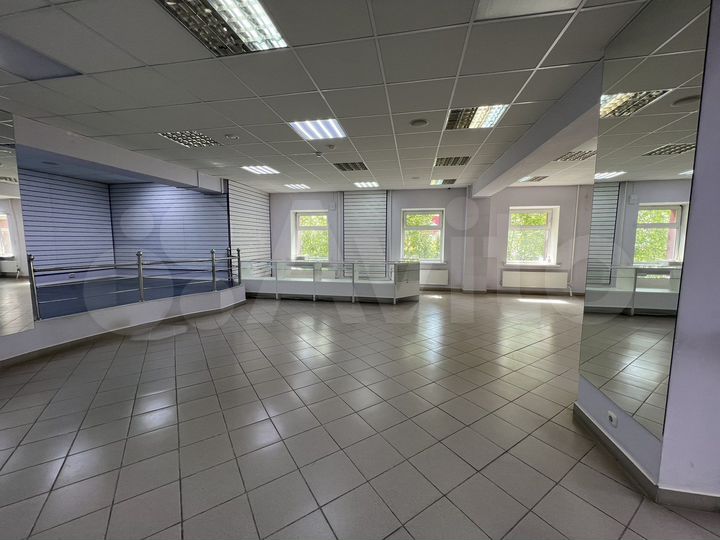 Торговая площадь, 13 м²
