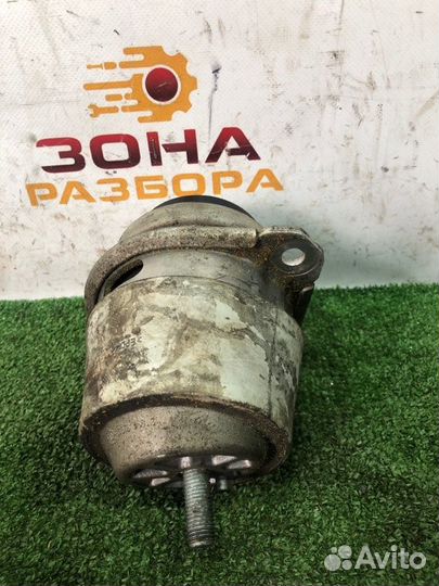 Подушка двигателя Volkswagen Touareg NF CGE 2012