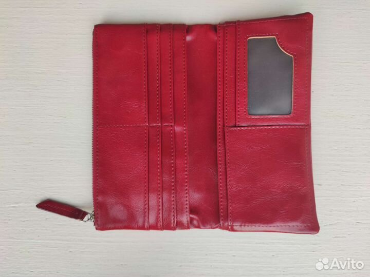 Кошелек женский красный иск кожа