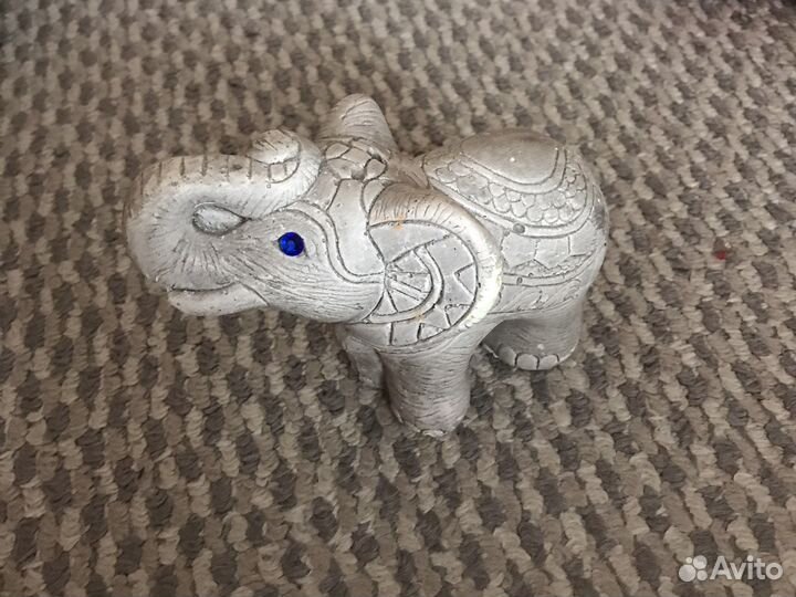 Слон фигурка