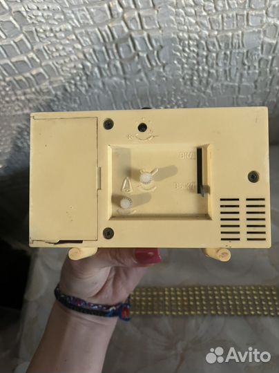 Настольные часы будильник Слава