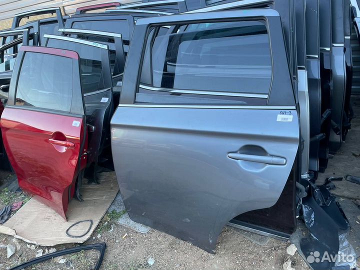 Дверь задняя левая Митсубиси Аутлендер 3 gf