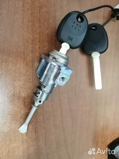 Замок зажигания Hyundai Solaris