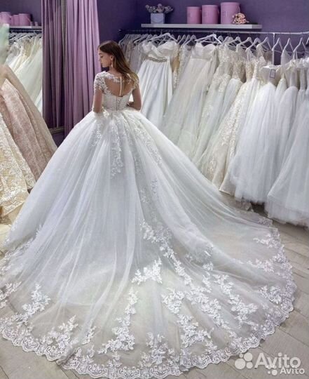 Свадебное платье