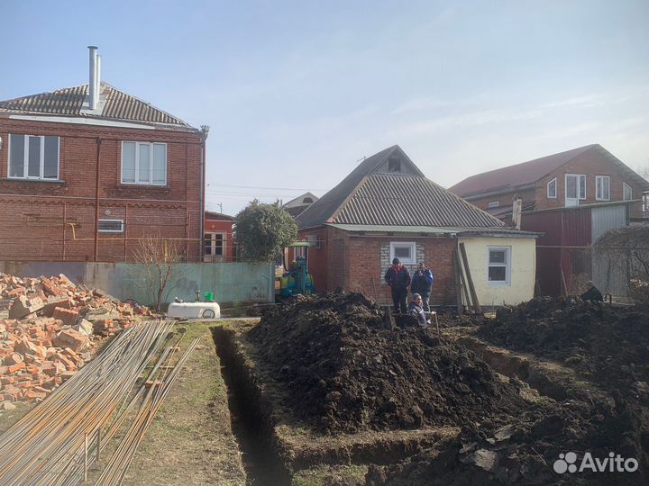 Услуги миниэкскаватора