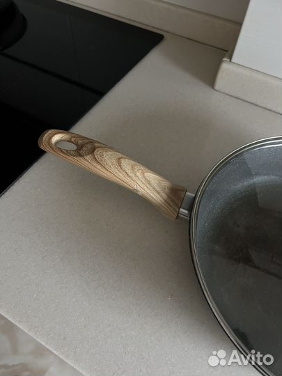 Сковорода большая