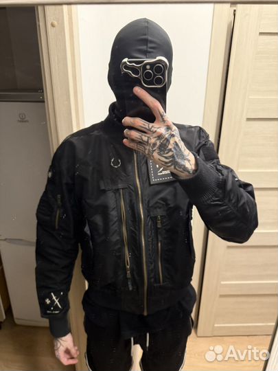 Бомбер бренда mxdvs