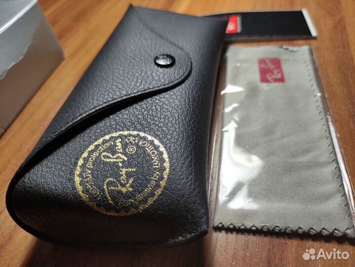 Солнцезащитные очки