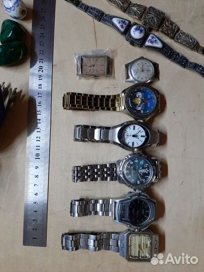 Часы/ Камни(Лазурит,Уральский малахит)