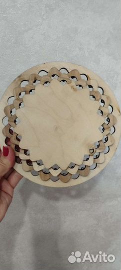 Тарелка декоративная новая