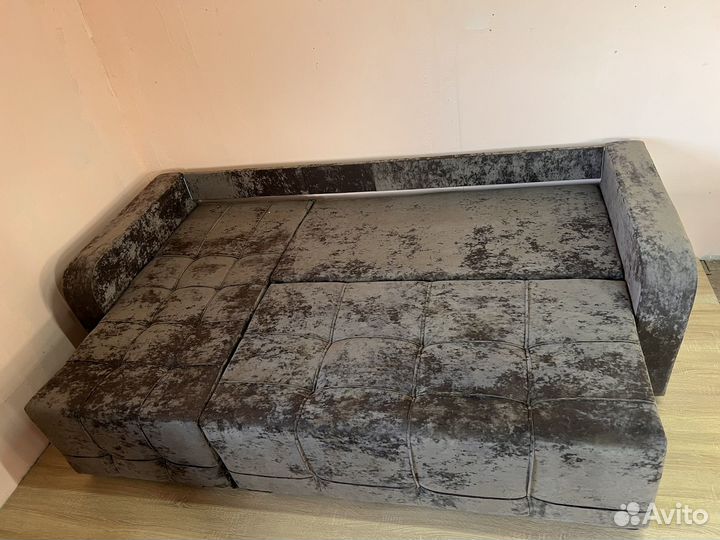 Угловой диван