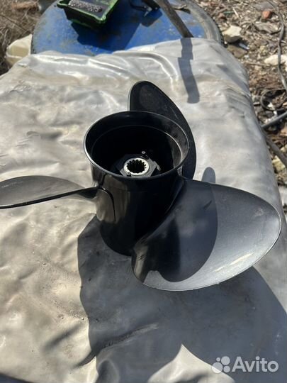 Винт гребной 23