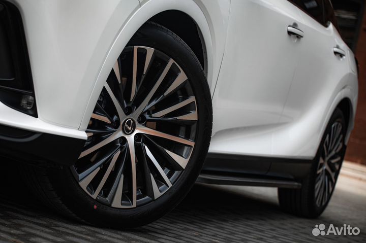 Lexus RX 2.4 AT, 2023, 5 000 км