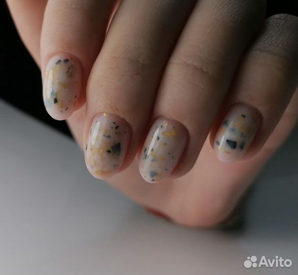 Маникюр,покрытие гель-лаком,выравнивание