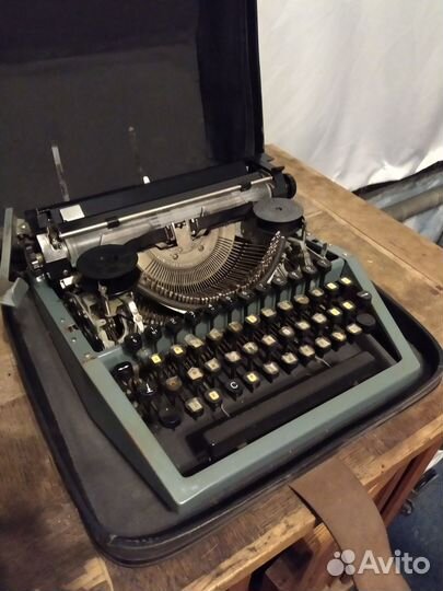 Печатная машинка Москва СССР