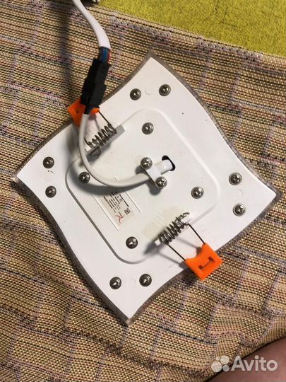 Споты светильники потолочные