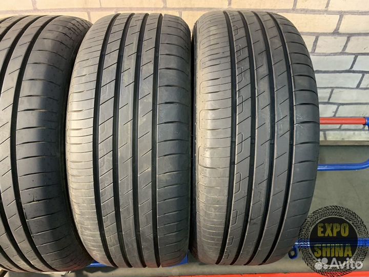 Goodyear EfficientGrip Performance 215/50 R17