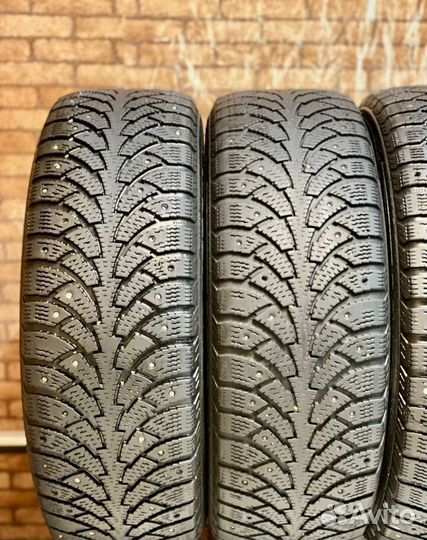 Nokian Tyres Hakkapeliitta 4 195/65 R15