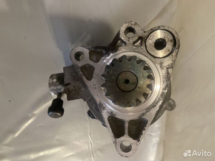 Насос вакуумный Mitsubishi Pajero 4