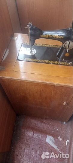 Швейная машина Подольск ручная