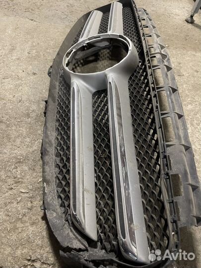 Молдинг решетка Mercedes GLA